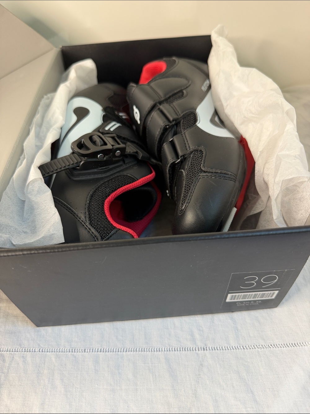 Peloton Cycling Shoes with cleats Size 39